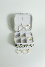 Load image into Gallery viewer, White leopard jewelry box