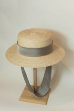 Load image into Gallery viewer, Yoyo Canotier raffia hat