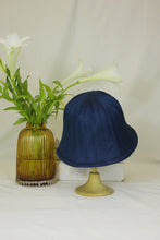 Tải hình ảnh vào Thư viện hình ảnh, Vaud silk bucket hat