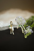 Load image into Gallery viewer, Bumblebee pearl and Jade hoop drop earrings