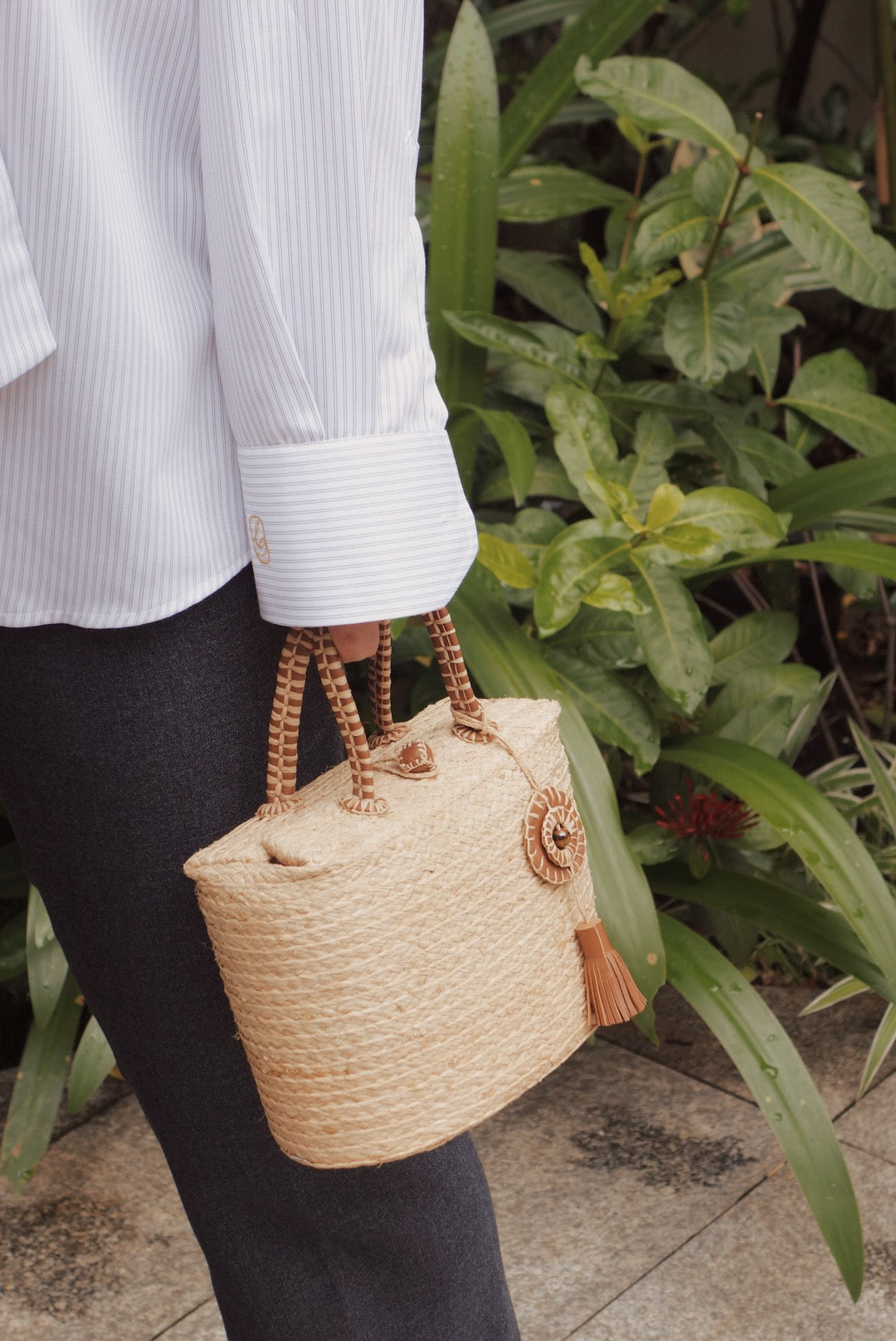 Mini on sale raffia bag