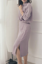 Charger l&#39;image dans la visionneuse de galerie, Moneypenny purple midi silk skirt