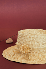 Charger l&#39;image dans la visionneuse de galerie, Gardenia Hat, Eco-luxury, Raffia artisanal hat, Leinné Gourmandises