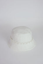 Load image into Gallery viewer, Mirae white wool tulip hat with pearls
