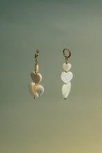Load image into Gallery viewer, Mira triple hearts earrings