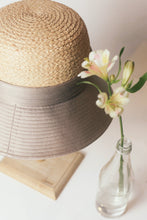 Load image into Gallery viewer, Whiteley long downturn brim hat